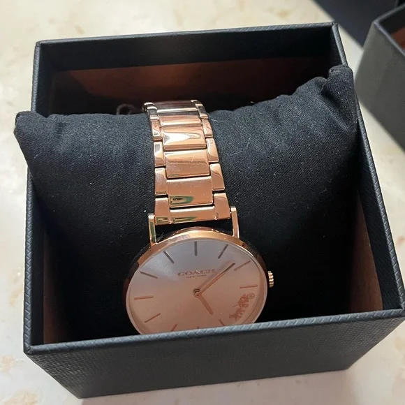 Rose Gold Coach Watch - Picture 7 of 7